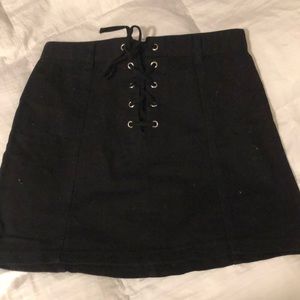 forever 21 black skirt